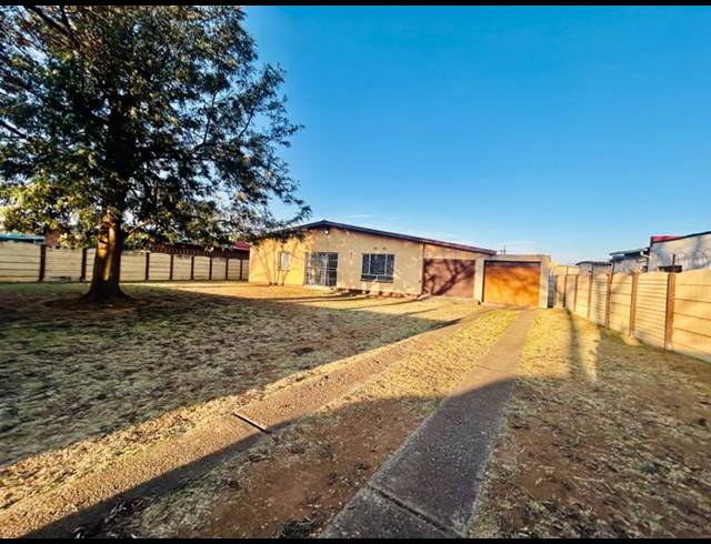 3 BEDROOM HOUSE FOR SALE IN VANDERBIJLPARK CE 2